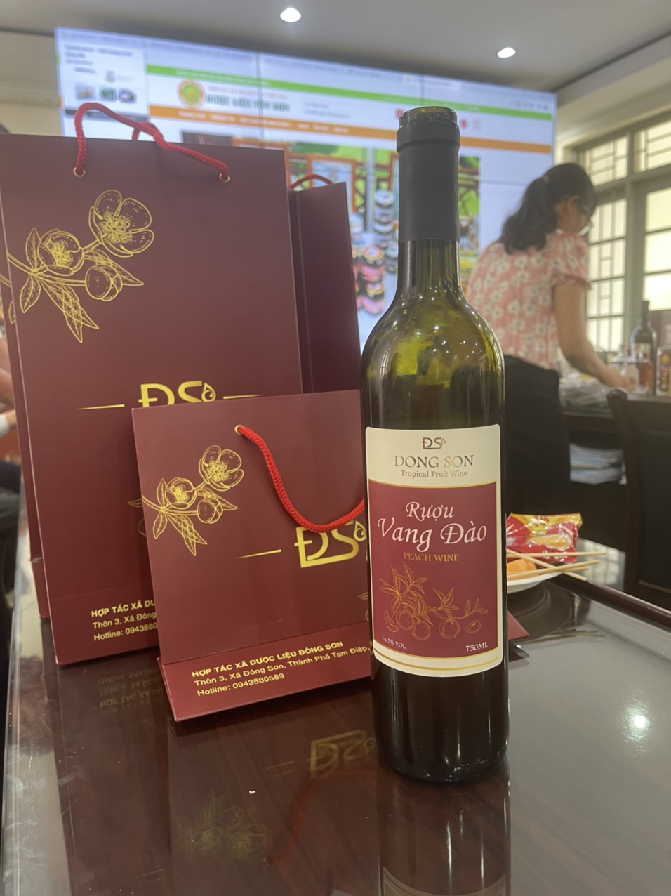 rượu vang đào